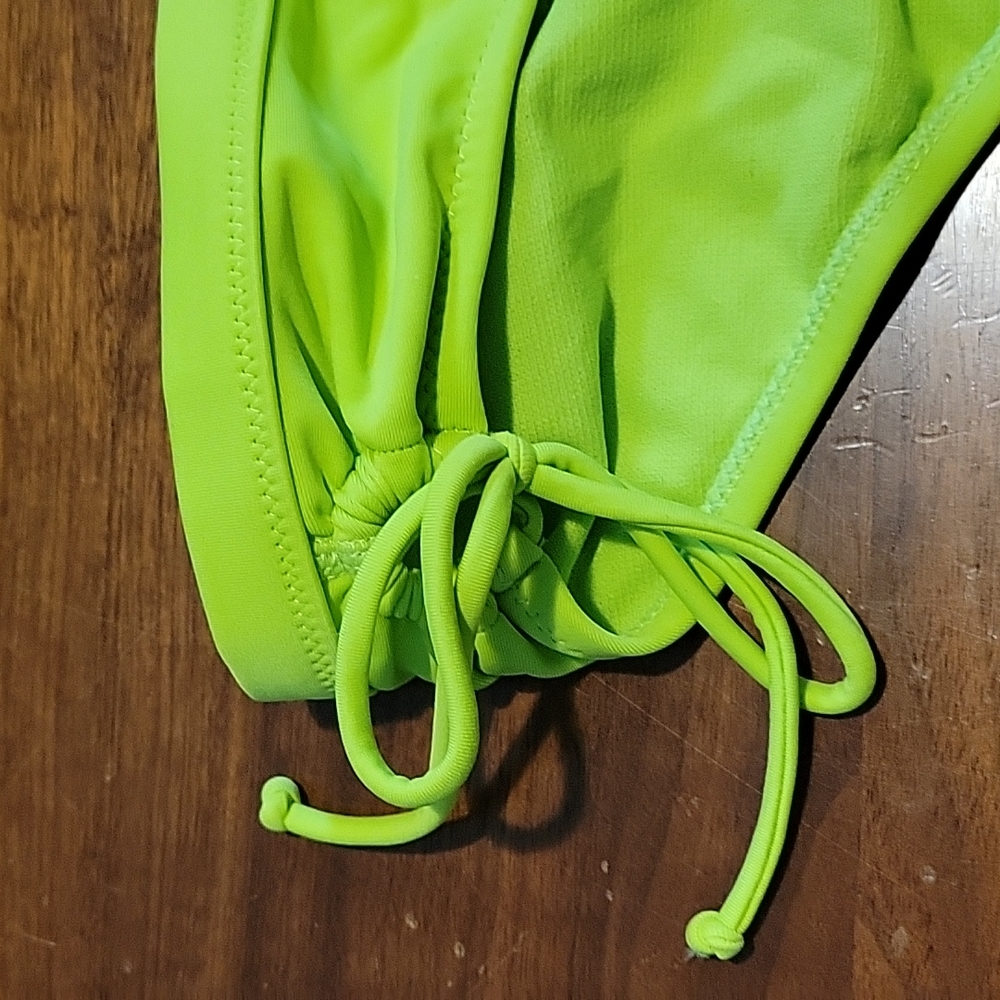Roxy Bikini - Picture 7 of 8